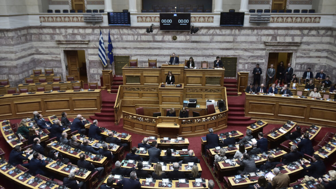 Î Î¿Î¹Î½Î¹ÎºÏÏ ÎºÏÎ´Î¹ÎºÎ±Ï: Î¨Î·ÏÎ¯ÏÏÎ·ÎºÎµ ÎºÎ±ÏÎ¬ ÏÎ»ÎµÎ¹Î¿ÏÎ·ÏÎ¯Î± Î¿ Î½Î­Î¿Ï ÏÎ¿Î¹Î½Î¹ÎºÏÏ ÎºÏÎ´Î¹ÎºÎ±Ï